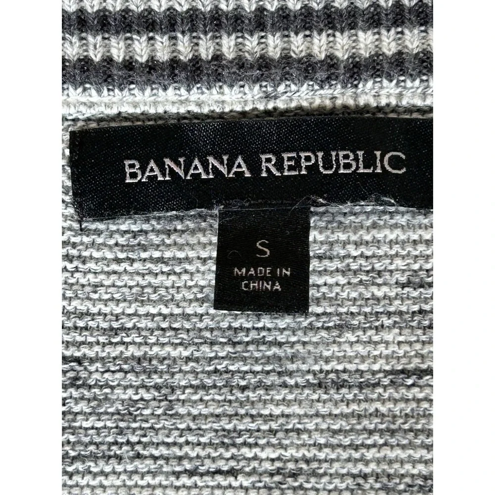 Banana Republic wrap yourself